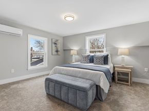 8 Hammatt St 2, Ipswich MA 01938