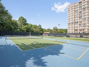 250 Hammond Pond Parkway 609N, Newton MA 02467