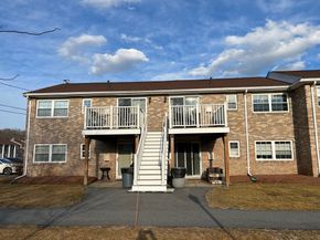 20 Washington Park Dr 12, Andover MA 01810