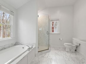 28 Centre St, Dover MA 02030
