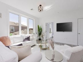 92-94 George St 202, Boston MA 02119