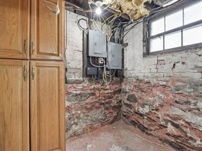 8 Westland St, Worcester MA 01602