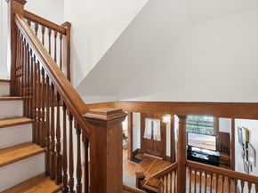 8 Westland St, Worcester MA 01602