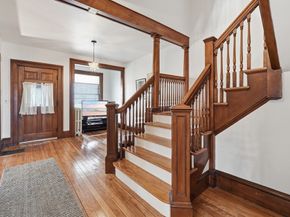 8 Westland St, Worcester MA 01602