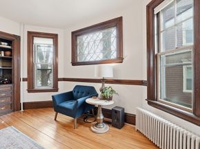 8 Westland St, Worcester MA 01602