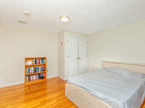 20 Teaberry Ln 1, Braintree MA 02184