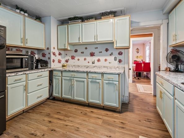 28 Maple, Southbridge MA 01550