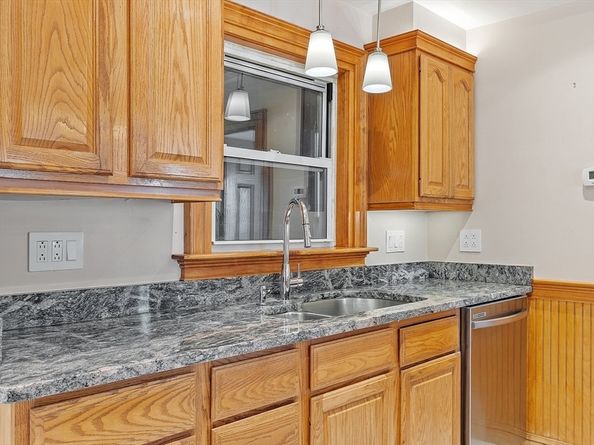 24 Brouilette St A, Chelmsford MA 01863