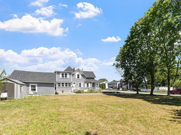 24 Brouilette St A, Chelmsford MA 01863