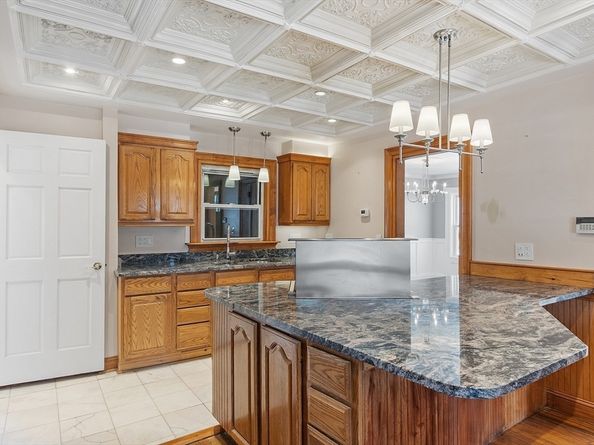 24 Brouilette St A, Chelmsford MA 01863