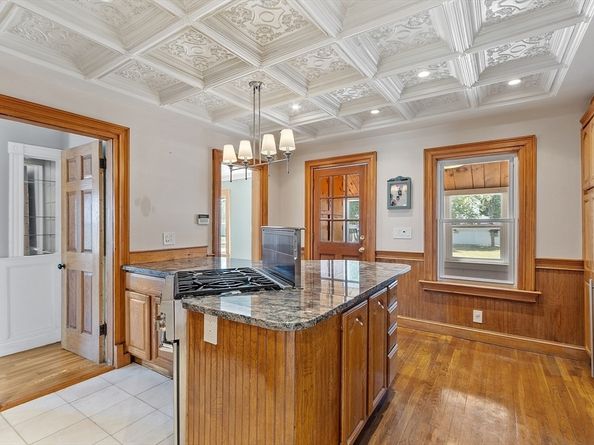 24 Brouilette St A, Chelmsford MA 01863