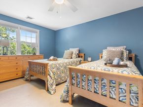 9 Tulip Way, Medway MA 02053