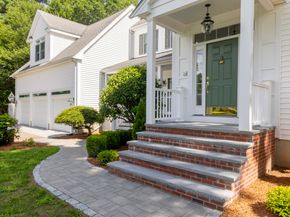 9 Tulip Way, Medway MA 02053