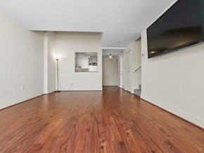 42 8th St 1307, Boston MA 02129