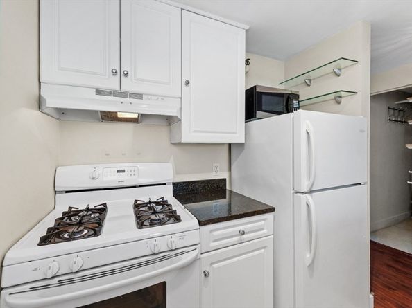 42 8th St 1307, Boston MA 02129