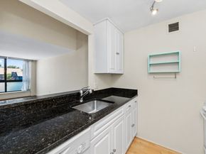 42 8th St 1307, Boston MA 02129
