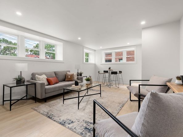 84 Winthrop 1, Brookline MA 02445