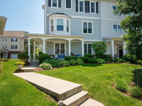 141 Hms Stayner Drive 306, Hingham MA 02043
