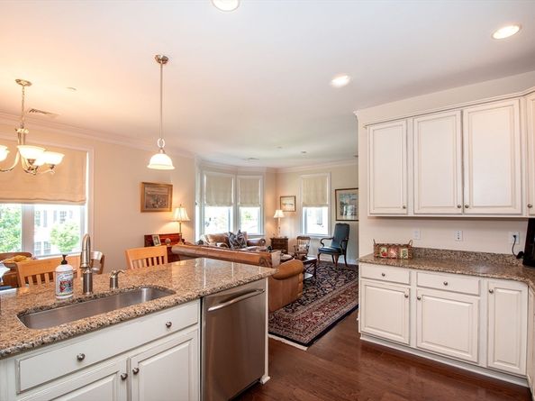 141 Hms Stayner Drive 306, Hingham MA 02043