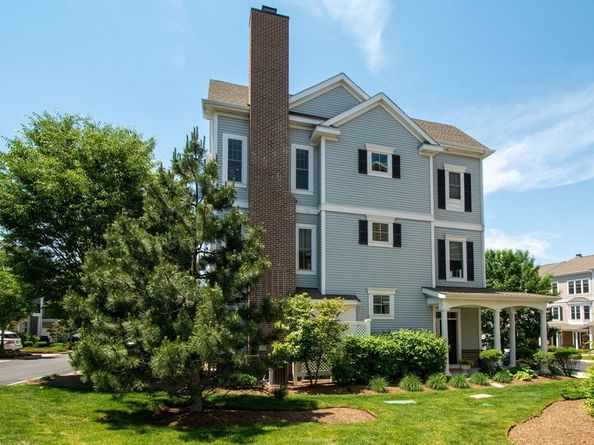 141 Hms Stayner Drive 306, Hingham MA 02043