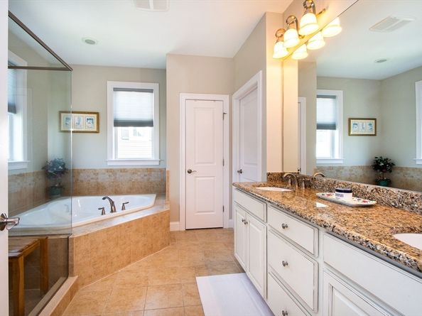141 Hms Stayner Drive 306, Hingham MA 02043