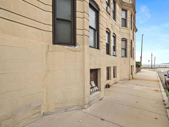 285 Lynn Shore 104, Lynn MA 01902
