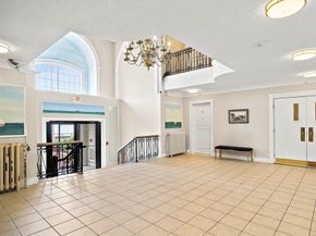 285 Lynn Shore 104, Lynn MA 01902