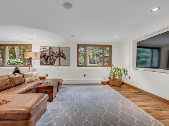 7 Goldenrod Lane, Lynnfield MA 01940
