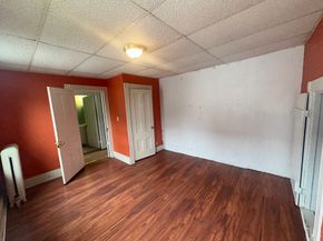 92 Alexander St, Framingham MA 01702