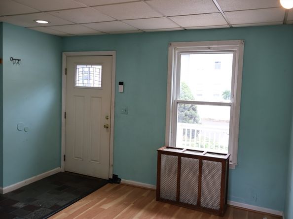 92 Alexander St, Framingham MA 01702