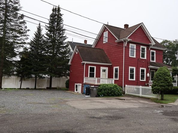 92 Alexander St, Framingham MA 01702