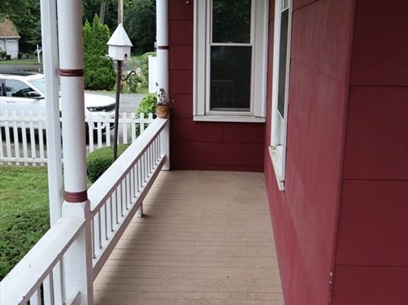 92 Alexander St, Framingham MA 01702