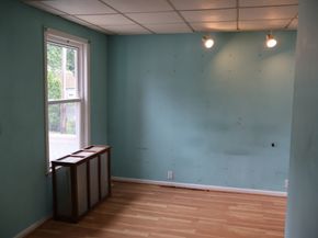 92 Alexander St, Framingham MA 01702