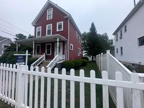 92 Alexander St, Framingham MA 01702