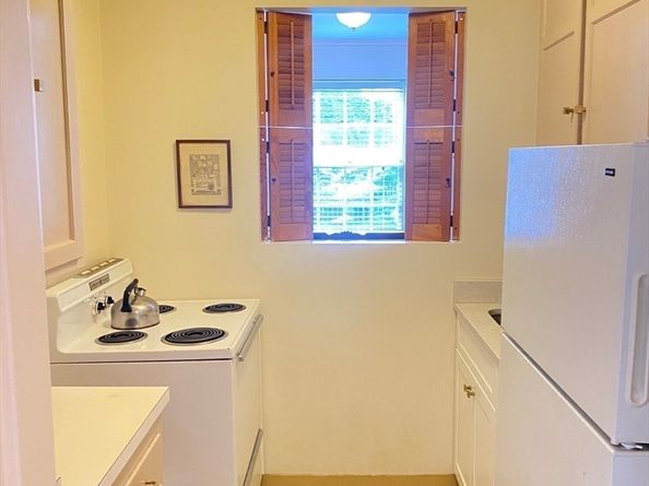37 Beacon Street 24, Boston MA 02108