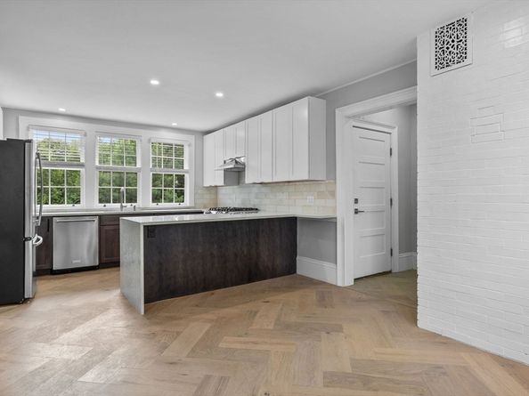 476 Heath Street, Brookline MA 02467