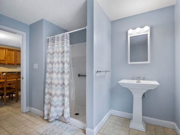 131 East St, Duxbury MA 02332