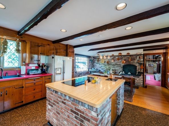 192 West Main Street, Westborough MA 01581