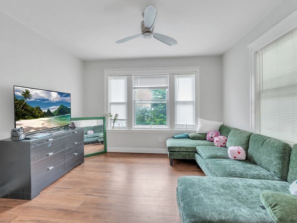 15 Forestdale Rd, Worcester MA 01605