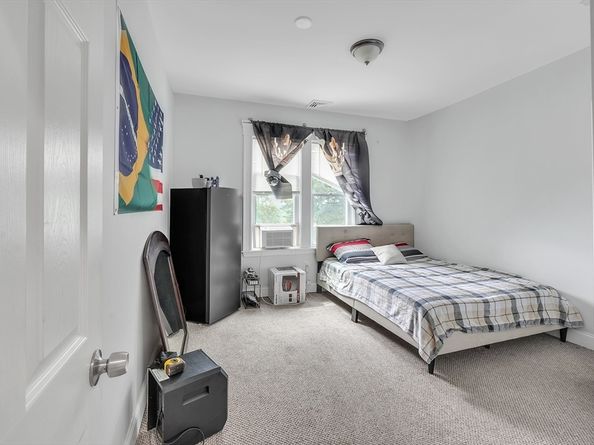 15 Forestdale Rd, Worcester MA 01605