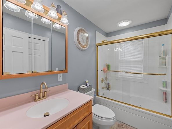29 Carroll St, Auburn MA 01501