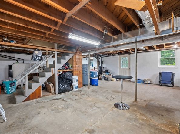 29 Carroll St, Auburn MA 01501