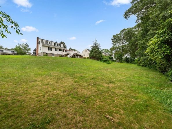 29 Carroll St, Auburn MA 01501