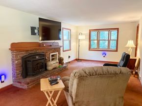88 Colby Dr, Halifax MA 02338