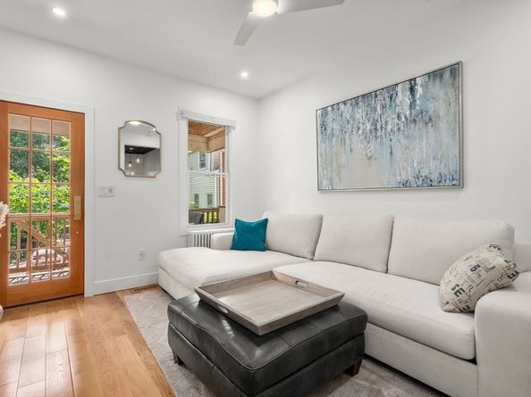314A Bunker Hill St 1, Boston MA 02129
