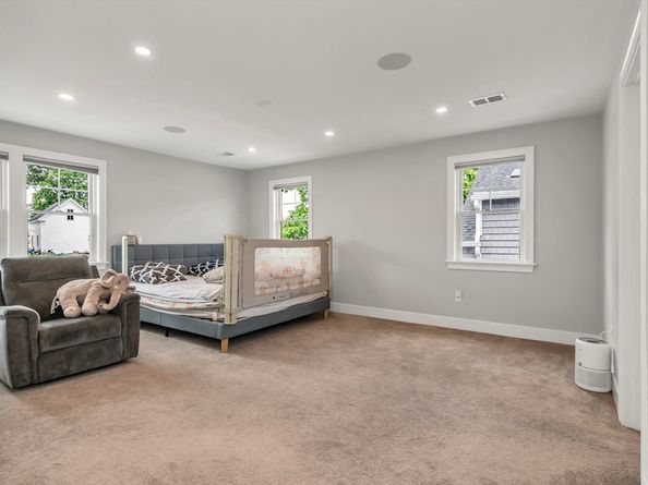 29 Grove St B, Hudson MA 01749