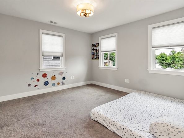 29 Grove St B, Hudson MA 01749