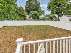 29 Grove St B, Hudson MA 01749