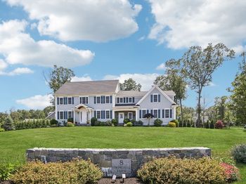8 Spring Hill Farm Road