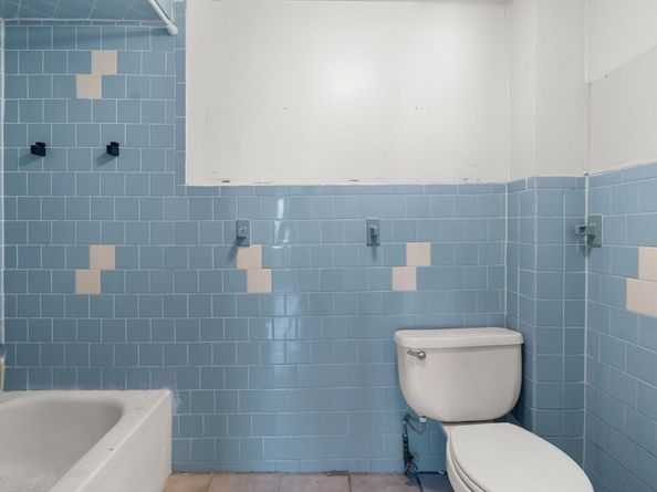 70 Highland St, Revere MA 02151